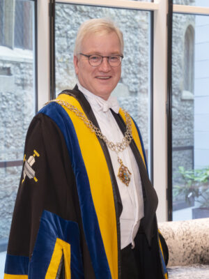 Master Currier - Piers Williamson
